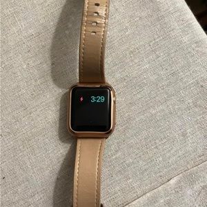 Iwatch series 3 - Rose Gold case